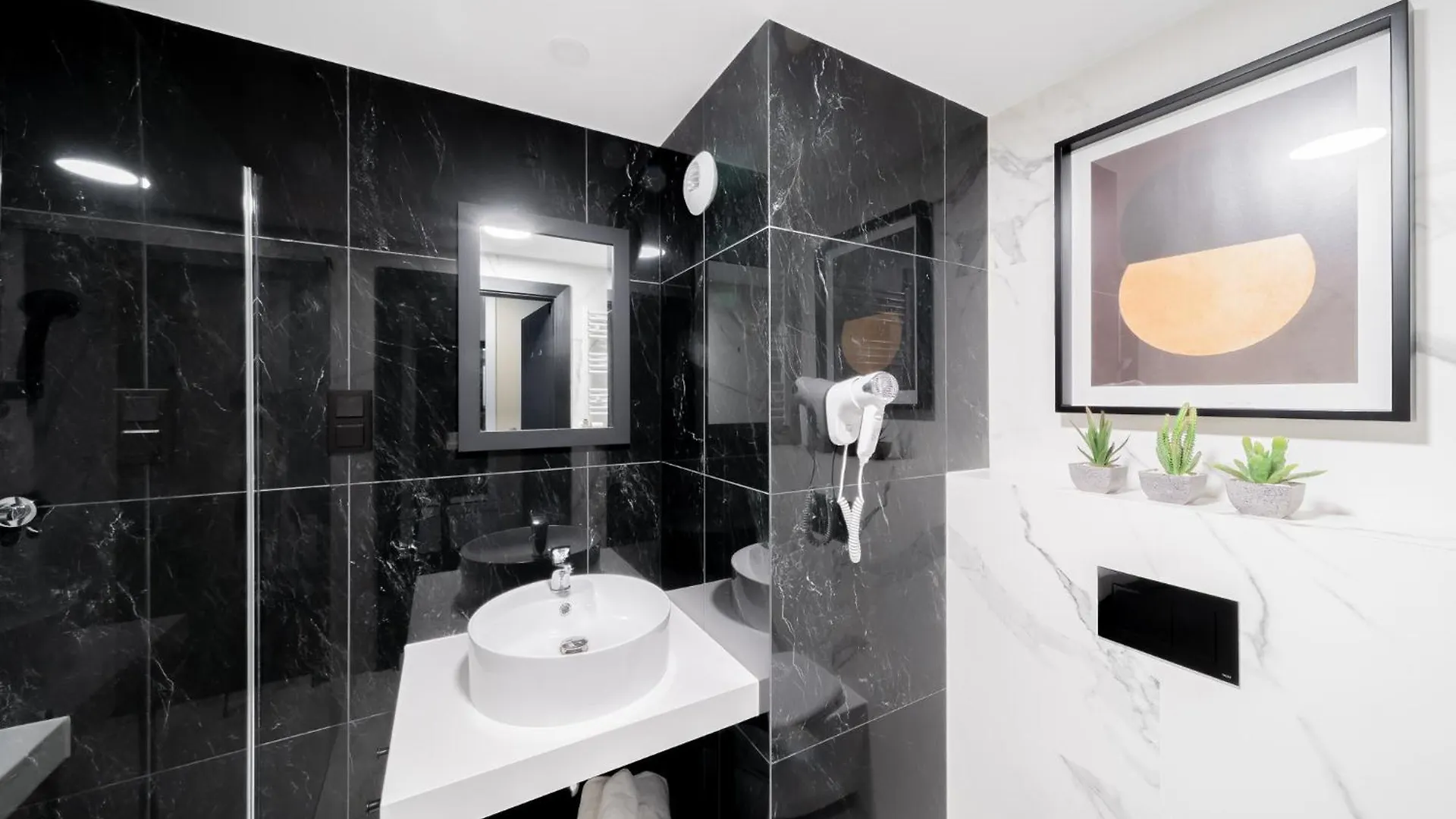 Lulu Apartments - Rosa - Studio Hotelowe Z Klimatyzacja I Konsola Ps4 - Solny Resort Kolobrzeg
