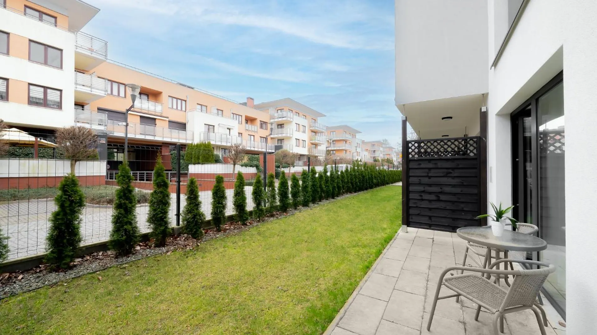 Lulu Apartments - Rosa - Studio Hotelowe Z Klimatyzacja I Konsola Ps4 - Solny Resort Kolobrzeg